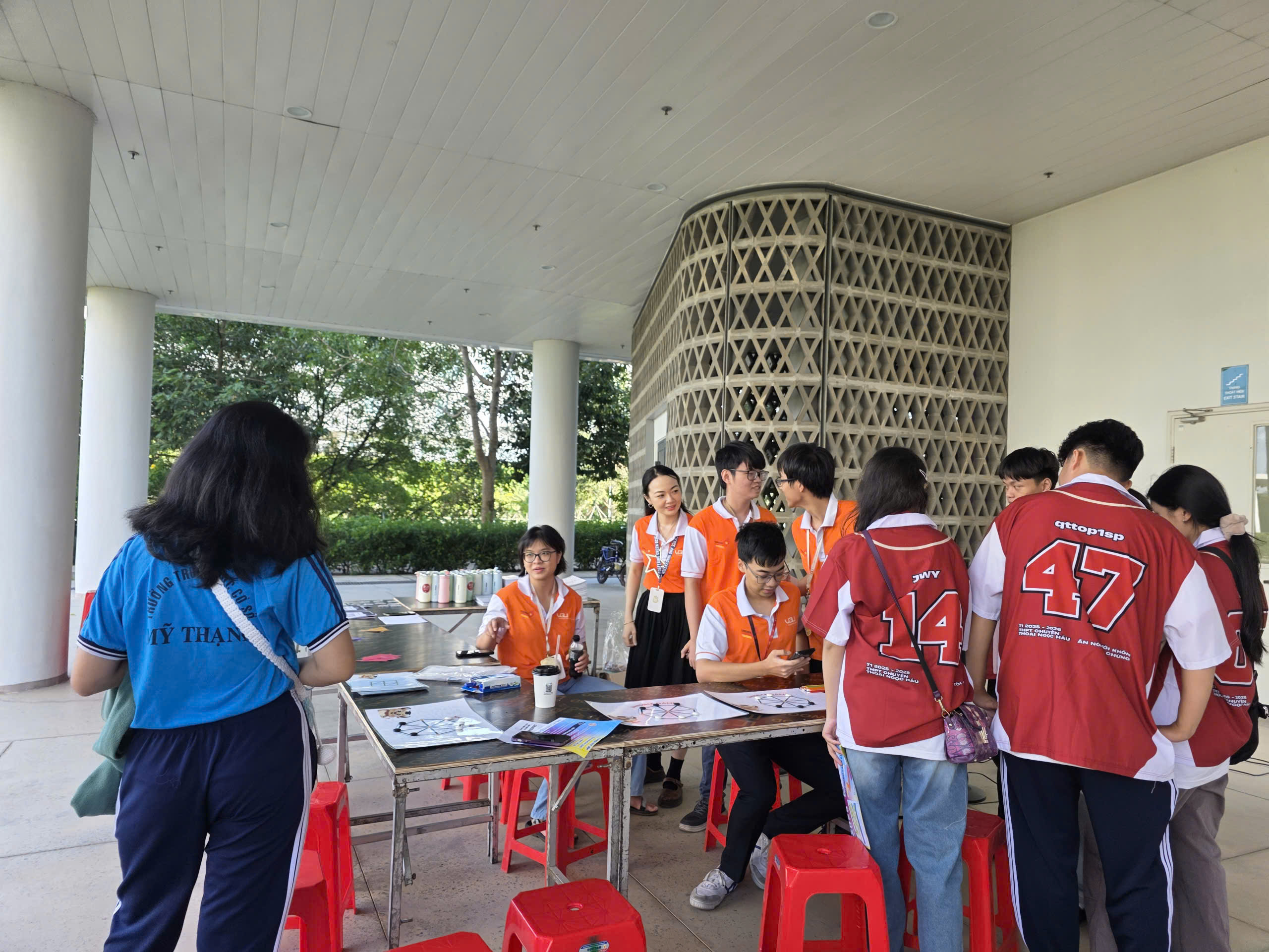 Z7324739212178 F11b2cbc5d697860043d907df2ad7cff